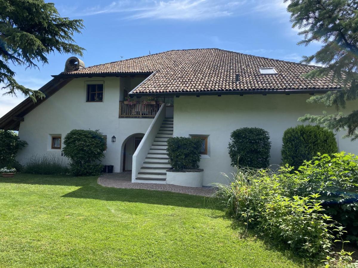 Platzlhof Apartment Appiano Sulla Strada Del Vino Bagian luar foto